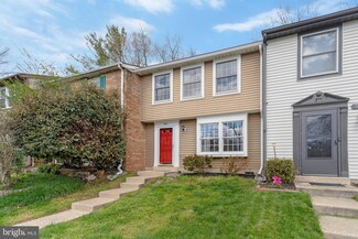 5510 Inverness Woods Ct, Fairfax, VA 22032