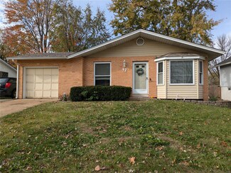42 Kimberly Ln, Saint Peters, MO 63376