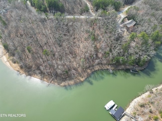 111 Thief Neck Dr, Rockwood, TN 37854