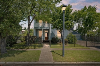344 Harvard St, Houston, TX 77007