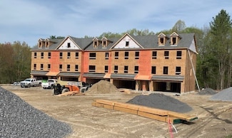 14 Elise Ave Unit 7, Londonderry, NH 03053