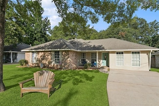 2427 Biron St, Mandeville, LA 70448