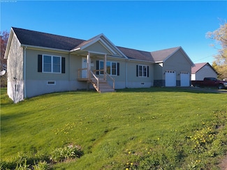 127 Ives Rd, Harpursville, NY 13787