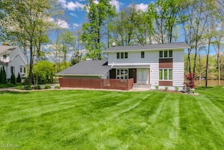 8733 Lake Forest Trail, Chagrin Falls, OH 44023