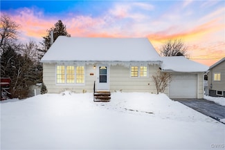 151 Bennett Rd, Camillus, NY 13031