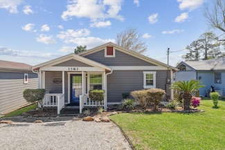 1383 Impala Dr, Onalaska, TX 77360