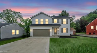 171 Henry St, Bedford, OH 44146
