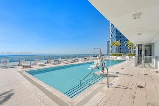 1300 Brickell Bay Dr Unit 2402, Miami, FL 33131