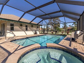 42 8th St, Bonita Springs, FL 34134