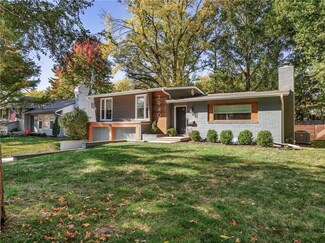 7940 Juniper Dr, Prairie Village, KS 66208