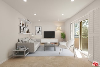 6702 Hillpark Dr Unit 308, Los Angeles, CA 90068