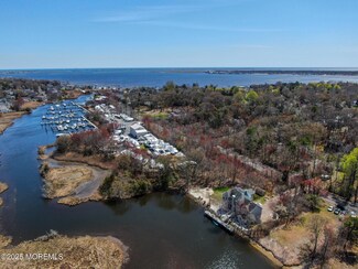 199 Lake Ave, Island Heights, NJ 08732