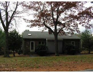 7 Providence St, Millville, MA 01529