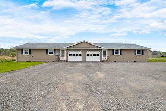 14 Green Acres Dr, Central Square, NY 13036