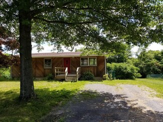124 Upper Green Hill Rd, Kunkletown, PA 18058