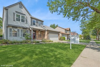 1344 Regent Dr, Mundelein, IL 60060