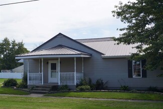 203 N Elm St, Mentone, IN 46539