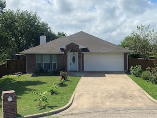 3001 Hillsdale St, Corsicana, TX 75110