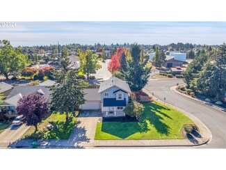 1376 Arlington Ave, Woodburn, OR 97071