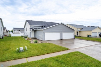 1131 38 1 2 Ave W, West Fargo, ND 58078