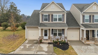 112 Davenport Dr, Statesville, NC 28677