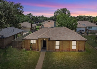 2305 Windridge Ln, Rowlett, TX 75088