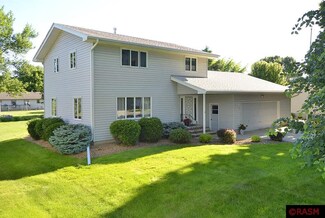 816 8th Ave NW, Waseca, MN 56093