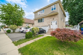 391 Taylor Ave, Hackensack, NJ 07601