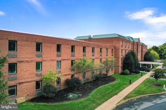 233 Lowe Dr Unit 402, Shepherdstown, WV 25443
