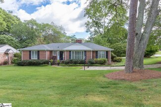 219 Boxwood Ln, Greenville, SC 29601