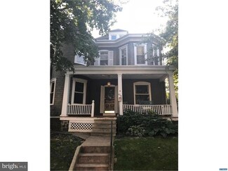 618 W 20th St, Wilmington, DE 19802