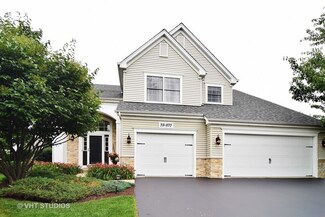 39W870 Carney Ln, Geneva, IL 60134