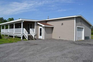 540 N Green Rd, Sprakers, NY 12166