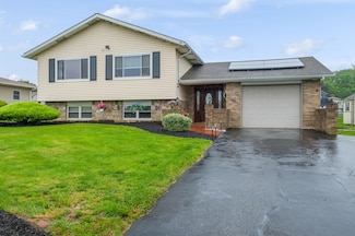 1154 Sunrise Ln, Slatington, PA 18080