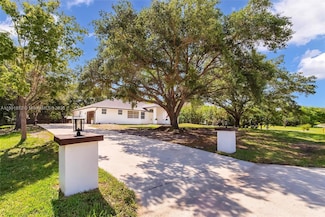 5530 SW 195th Terrace, Fort Lauderdale, FL 33332