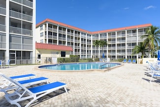 100 Paradise Harbour Blvd Unit 512, North Palm Beach, FL 33408