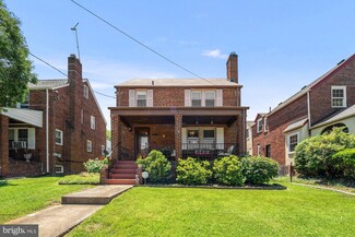 2605 Newton St NE, Washington, DC 20018