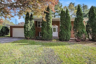 2032 Southern View, South Bend, IN 46614