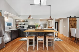 2531 Warm Springs Rd, Glen Ellen, CA 95442