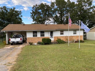 216 Sharp St, Mountain View, MO 65548