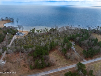 222 Osprey Dr, Edenton, NC 27932