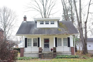 538 Loomis Ave, Cuyahoga Falls, OH 44221