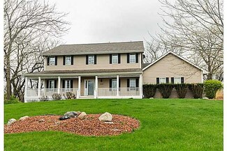 36496 River Oaks Cir, Cumming, IA 50061