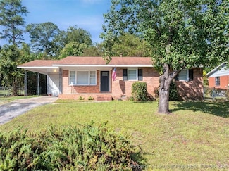 1846 Dewsberry Dr, Fayetteville, NC 28304