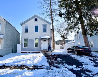 784 4th Ave, Troy, NY 12182