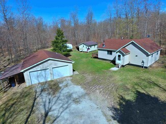 5828 N Webb Rd, Hessel, MI 49745