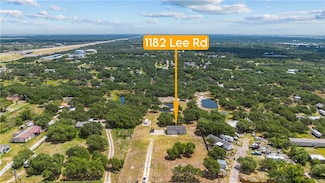 1182 Lee Rd, Aransas Pass, TX 78336