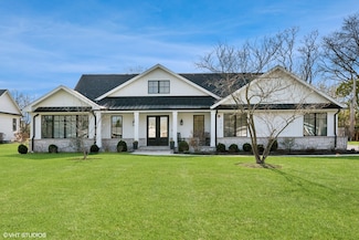 172 N Ridge Rd, Lake Forest, IL 60045