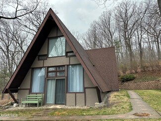 3298 Gwin Rd, Altoona, PA 16601