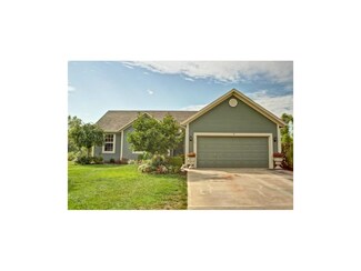 529 W Martin St, Edgerton, KS 66021